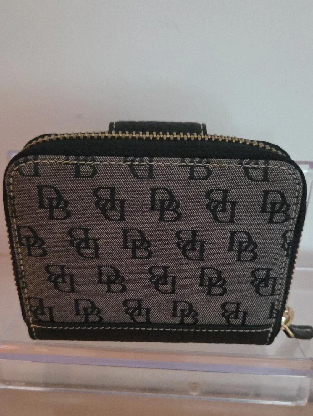 Dooney & Bourke Vintage Black & Gray Monogram Sm. Flap Snap Wallet